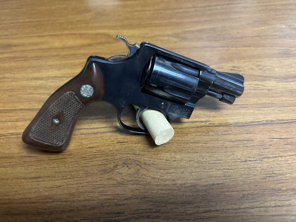Smith & Wesson Model 36 Chief Special .38 SPL-img-1