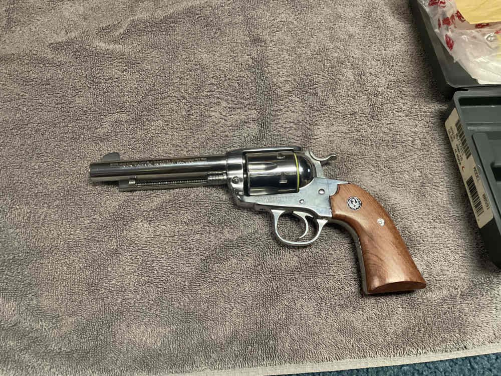 Ruger Vaquero Bisley 44 Mag 5.5" stainless  Old New stock 2000-2001-img-10
