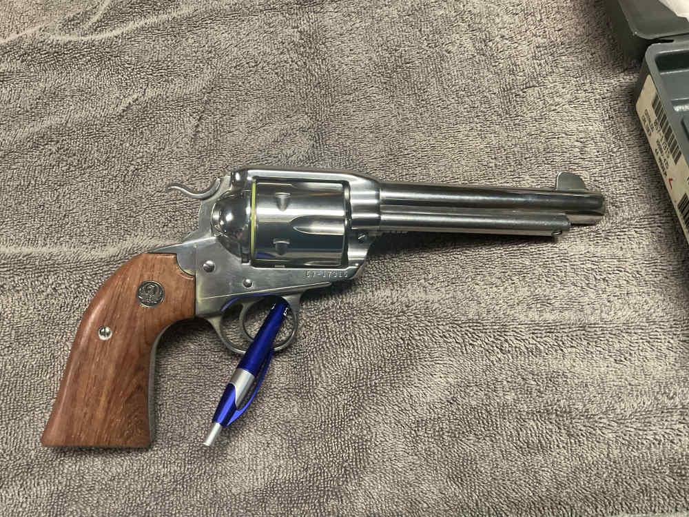 Ruger Vaquero Bisley 44 Mag 5.5" stainless  Old New stock 2000-2001-img-2