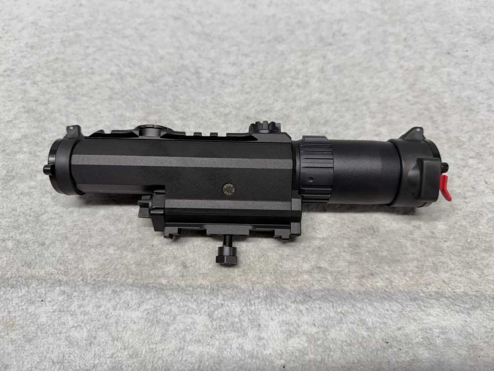 LEUPOLD Mark 4 CQ/T 1-3x14mm Rifle Scope DOT 1-3x CQT ILLUMINATED-img-1