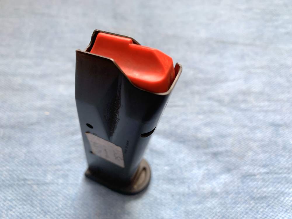 Smith & Wesson SW99 12-round 40S&W magazine, used very good-img-2