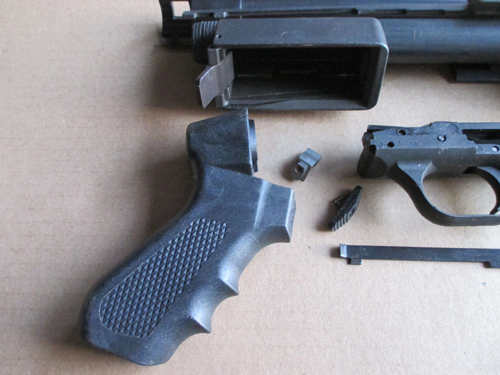 Mossberg 500 Shotgun Parts Kit Including Knoxx Sidewinder Parts -img-4