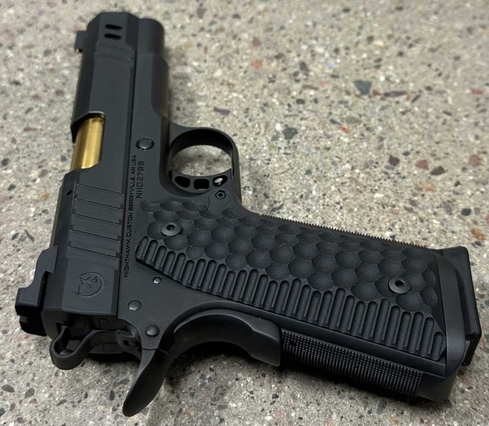 Nighthawk Custom 1911 Vice President Commander 4.25" 9MM DLC IOS Gold 0322-img-5