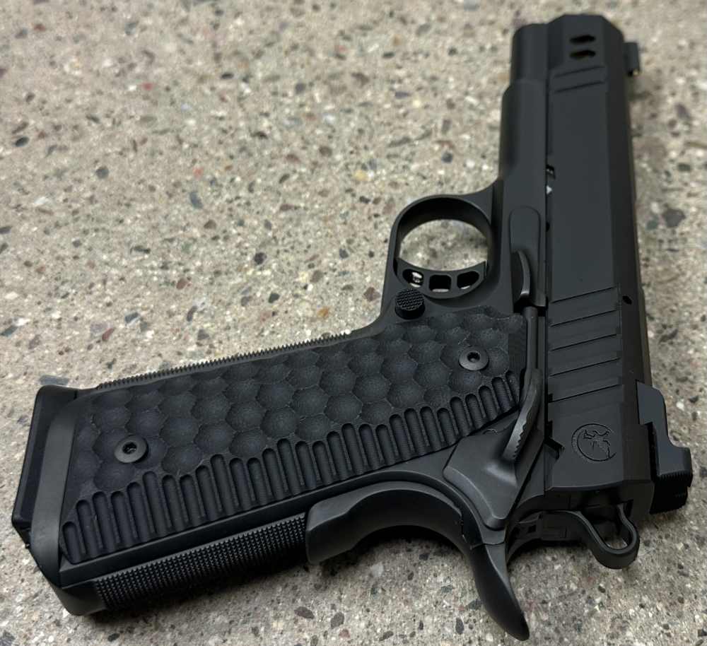 Nighthawk Custom 1911 Vice President Commander 4.25" 9MM DLC IOS Gold 0322-img-6