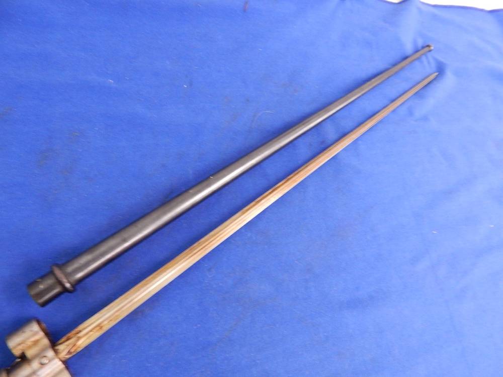 WW1 WWI Remington Berthier Rifle Bayonet with Scabbard-img-6