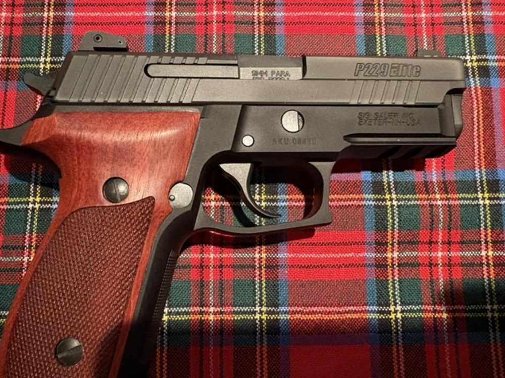 Pristine Sig Sauer P229-img-1