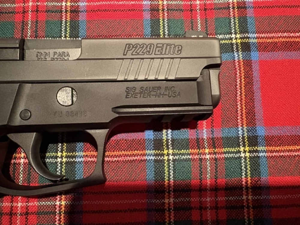 Pristine Sig Sauer P229-img-2
