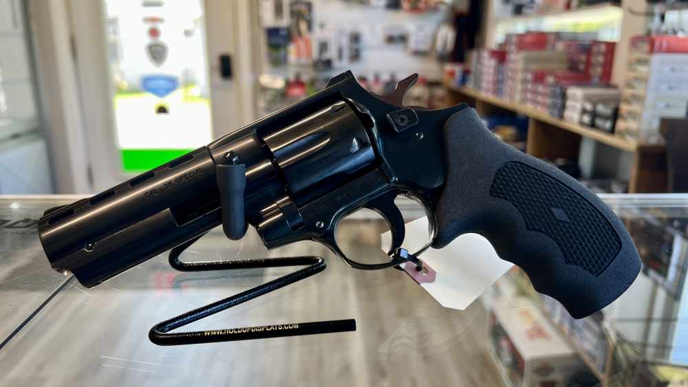 EAA Windicator revolver, 4-inch barrel, .38 Special-img-2