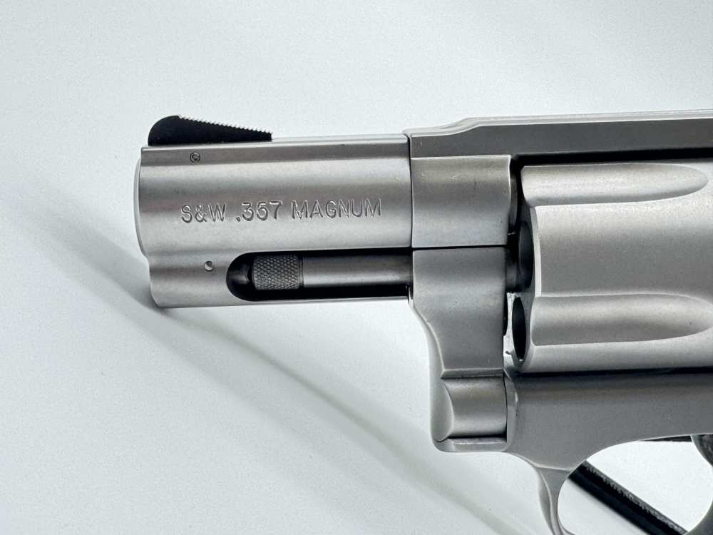 Smith & Wesson Model 60-14 Lady Smith Double Action Revolver-img-2