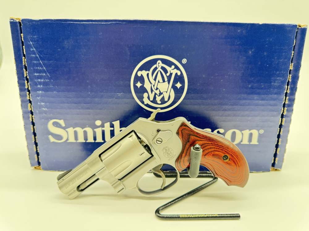 Smith & Wesson Model 60-14 Lady Smith Double Action Revolver-img-0