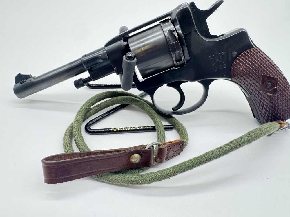 Nagant Model 1895 Tula Arsenal Dated 1932 With Holster Outstanding!-img-1