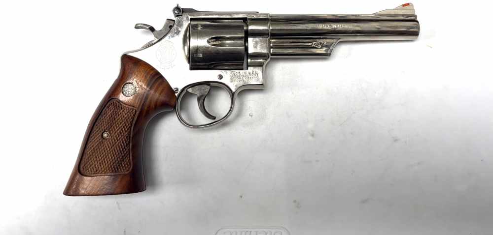 SMITH & WESSON 57   41 REMINGTON MAGNUM-img-0