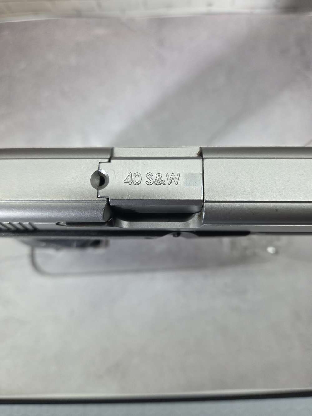 Smith & Wesson SW40VE - DSD3988 - Black/Silver - .40S&W-img-3