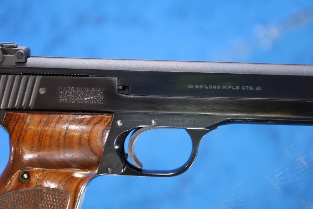 Smith and Wesson Model 41 Target Pistol 22LR C&R Eligible-img-55