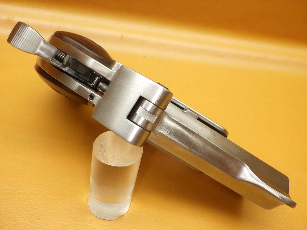 Bond Arms Defender .45 Colt/.410 2.5" & 3" Bbls w/ Trigger Guard Fac. Case-img-14
