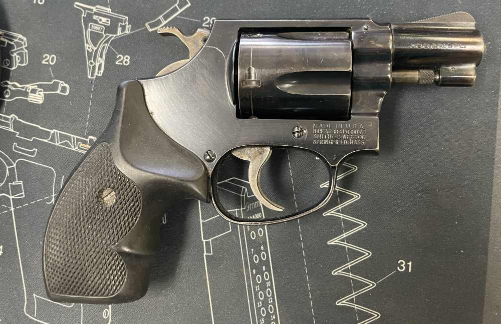Smith & Wesson Model 36 - NO DASH - 1969 - NICE - "Chief Special"-img-6