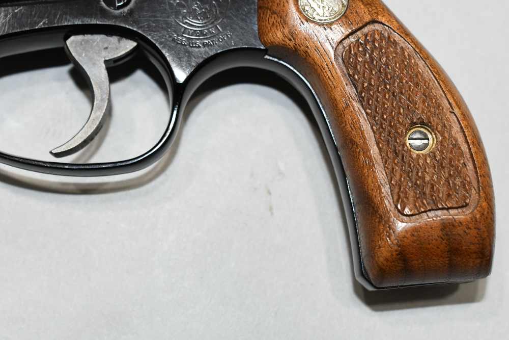 Nice Smith & Wesson S&W Model 37 Airweight 5 Shot Revolver 38 Spl 1983-img-6