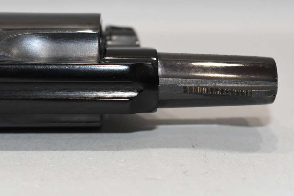 Nice Smith & Wesson S&W Model 37 Airweight 5 Shot Revolver 38 Spl 1983-img-11