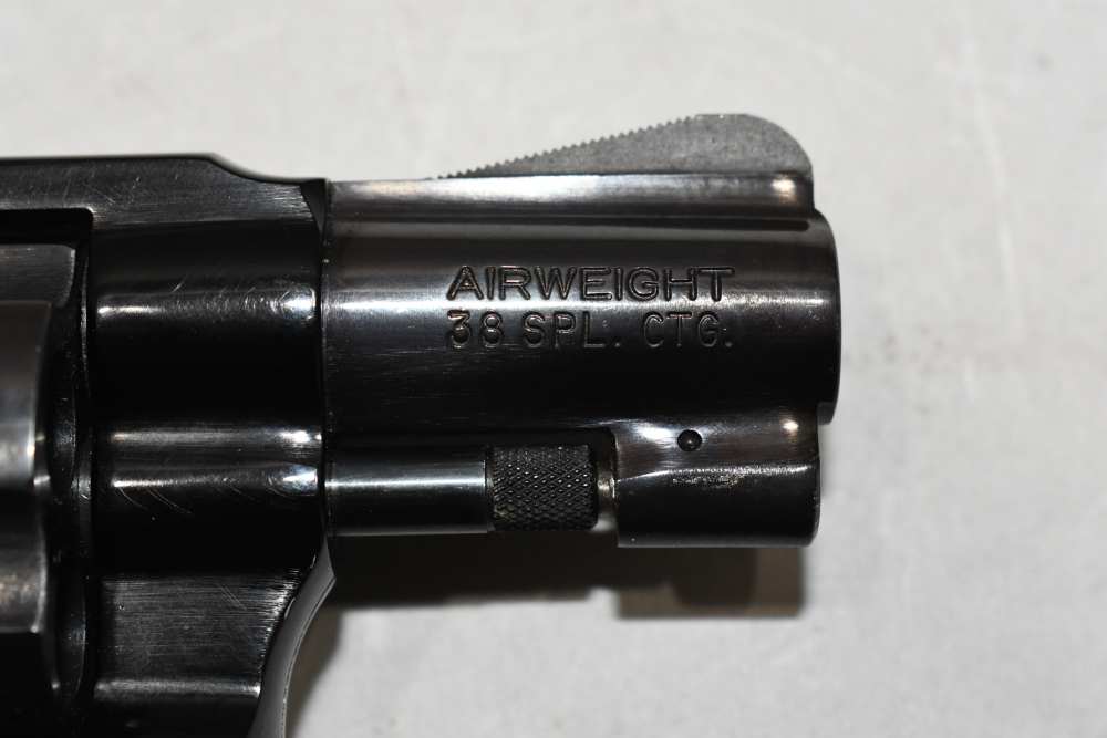 Nice Smith & Wesson S&W Model 37 Airweight 5 Shot Revolver 38 Spl 1983-img-22