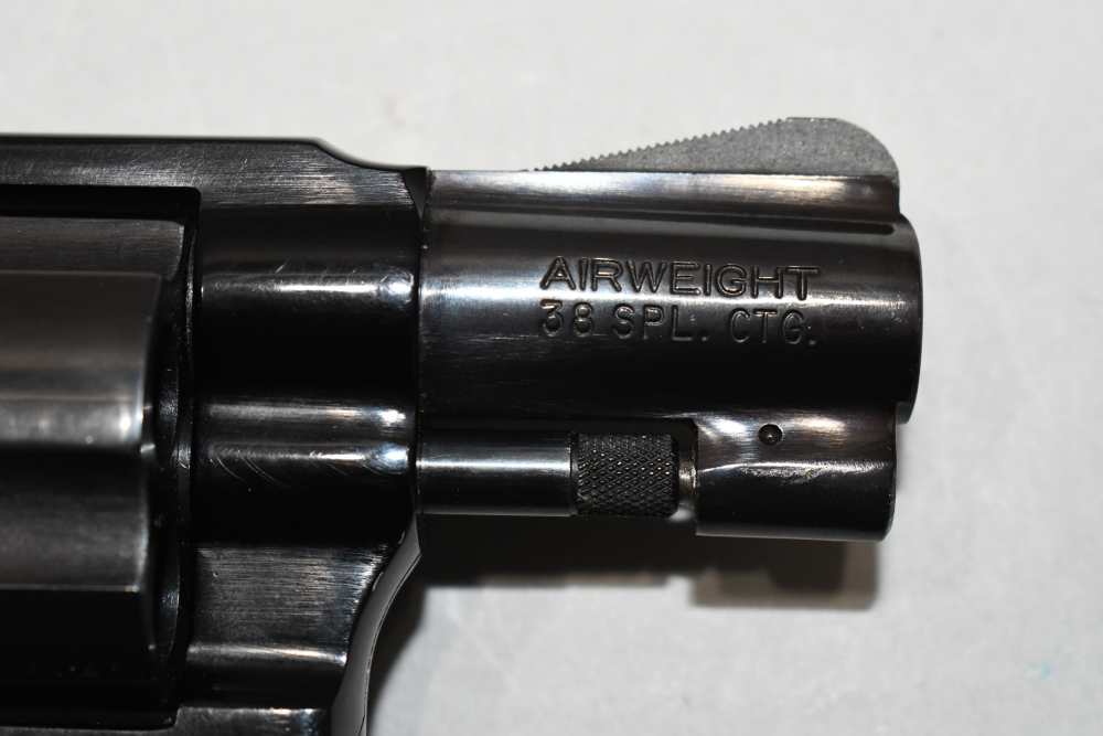 Nice Smith & Wesson S&W Model 37 Airweight 5 Shot Revolver 38 Spl 1983-img-4
