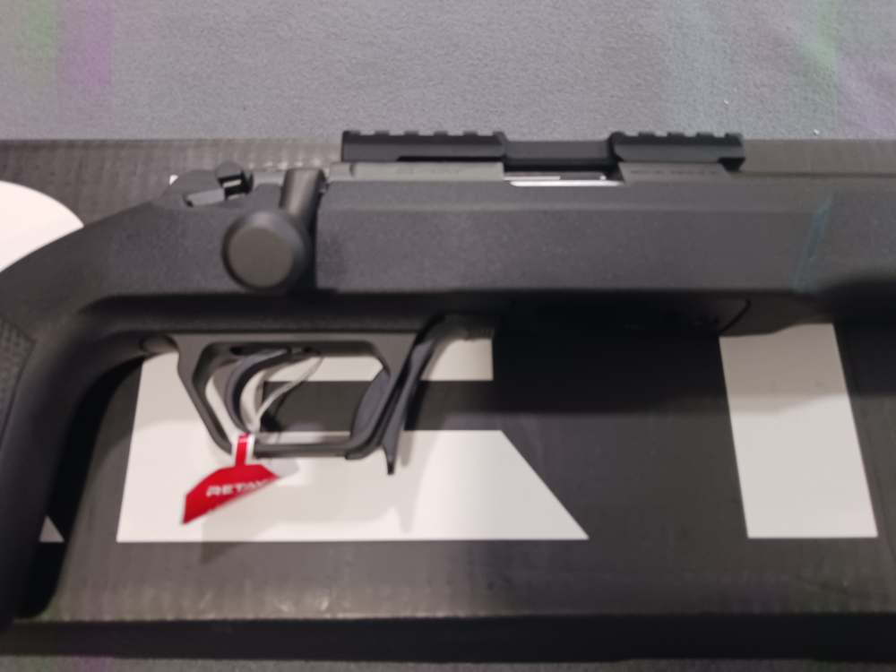 FACTORY DEMO RETAY ASEND .22 LR 20" 10+1 THREADED BARREL BOLT RIFLE-img-3