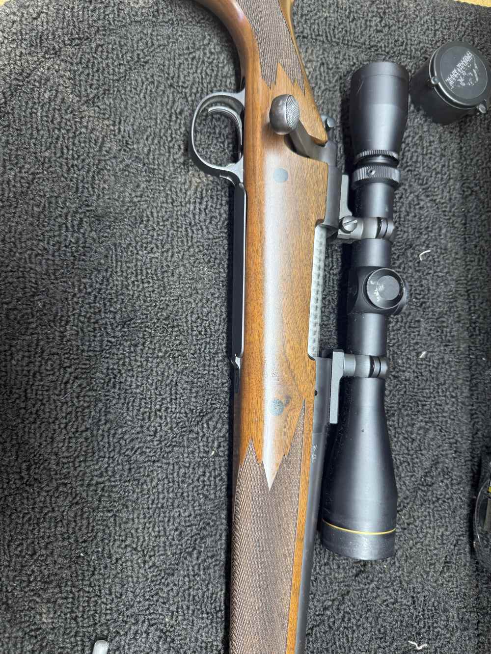 Remington 700 CDL W/ VX1 Leupold 3x9x40 .300 win mag-img-8