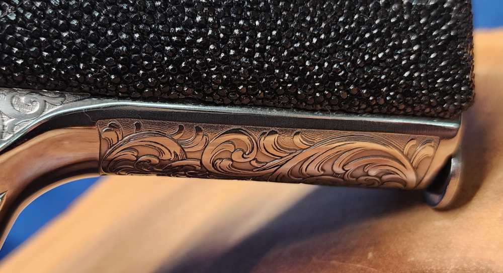 Colt Tuxedo 1911 38 Super Stingray CNC Custom 1/300 Engraved Layaway-img-13