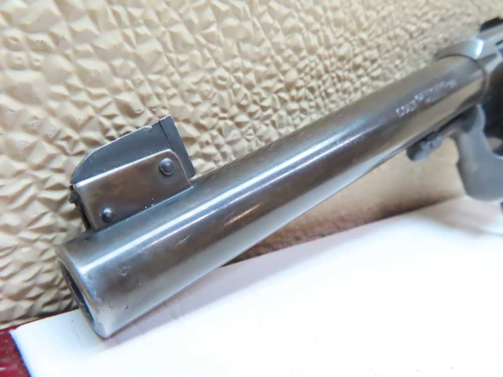 COLT Officers Model USMC PROPERTY Target Revolver Heavy Barrel .38  RARE-img-36