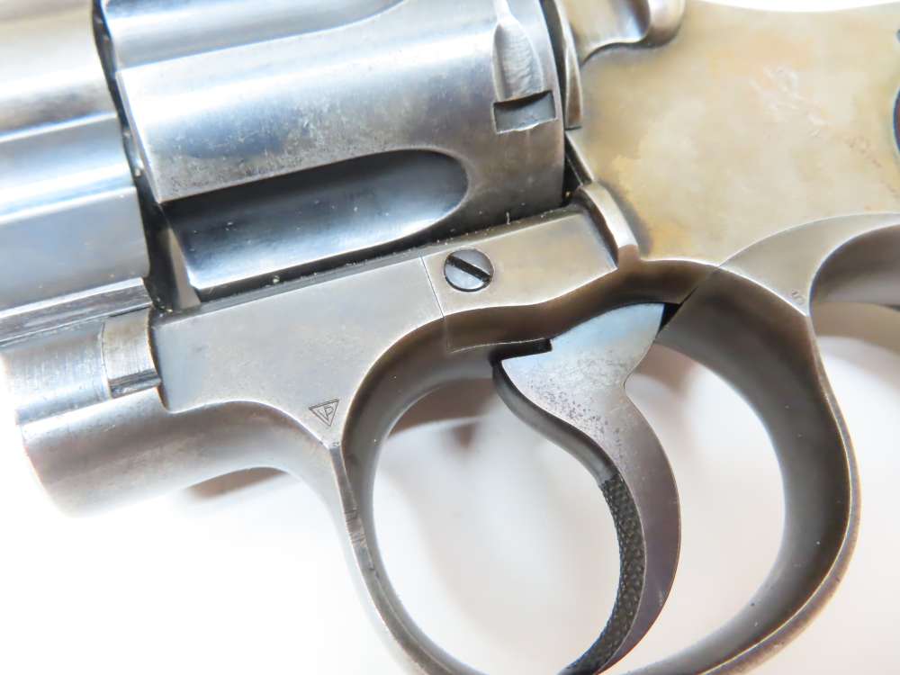 COLT Officers Model USMC PROPERTY Target Revolver Heavy Barrel .38  RARE-img-46