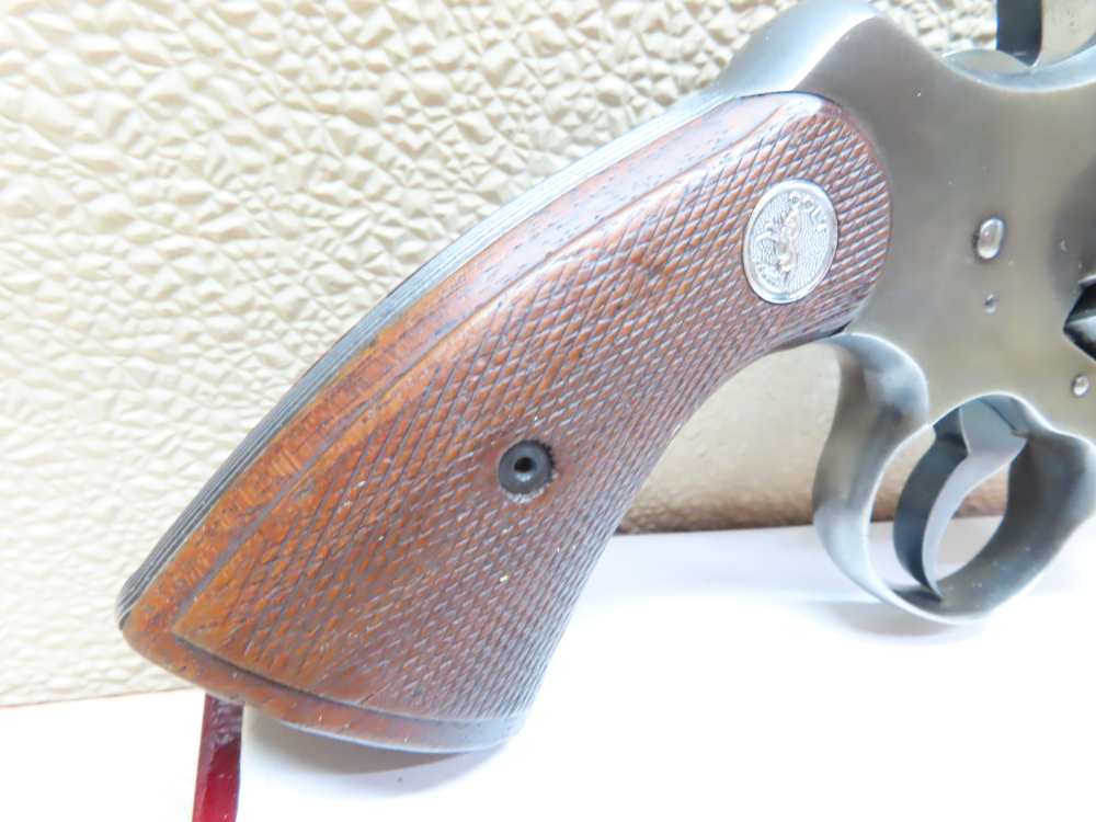 COLT Officers Model USMC PROPERTY Target Revolver Heavy Barrel .38  RARE-img-10