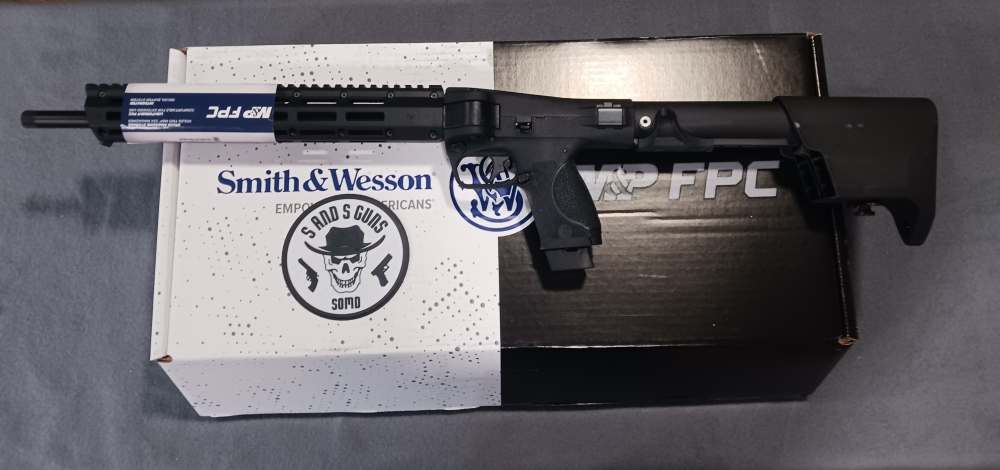 SMITH & WESSPM FPC 22LR 10+1 FOLDING CARBINE 14172 SEMI AUTO RIFLE NEW-img-1