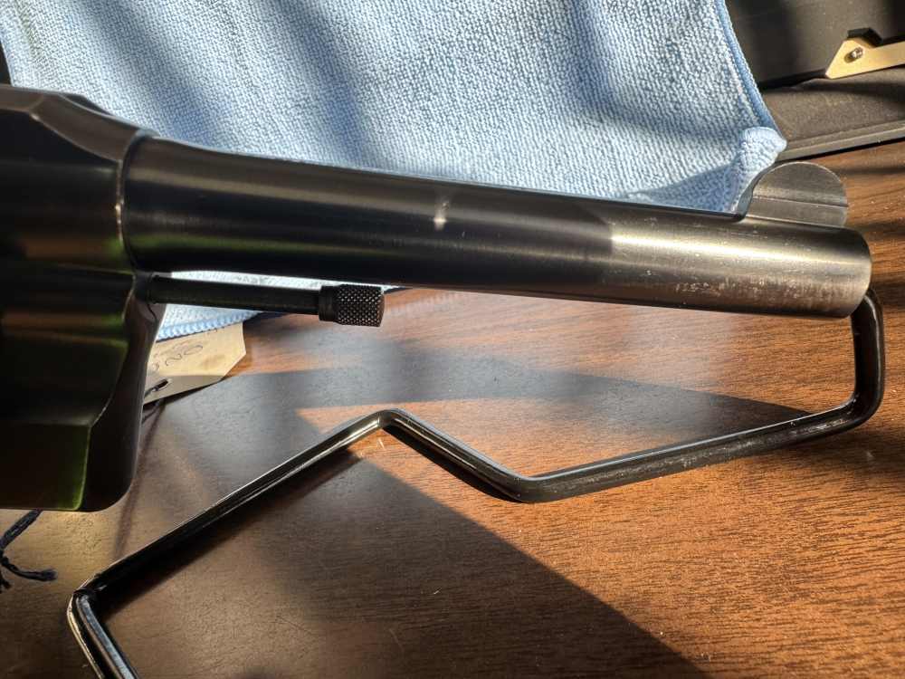 COLT OFFICIAL POLICE .38SP 6 SHOT REVOLVER-img-13