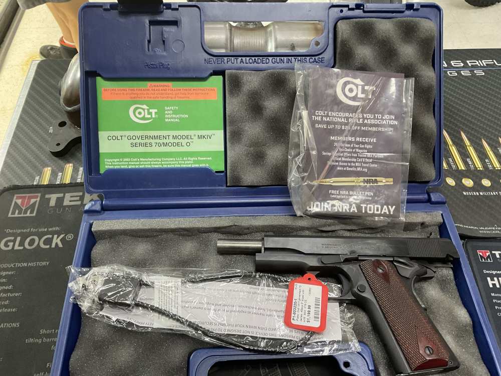 Colt 1911 Government, 5" National Match Barrel, .45 ACP,w/box manual-img-1