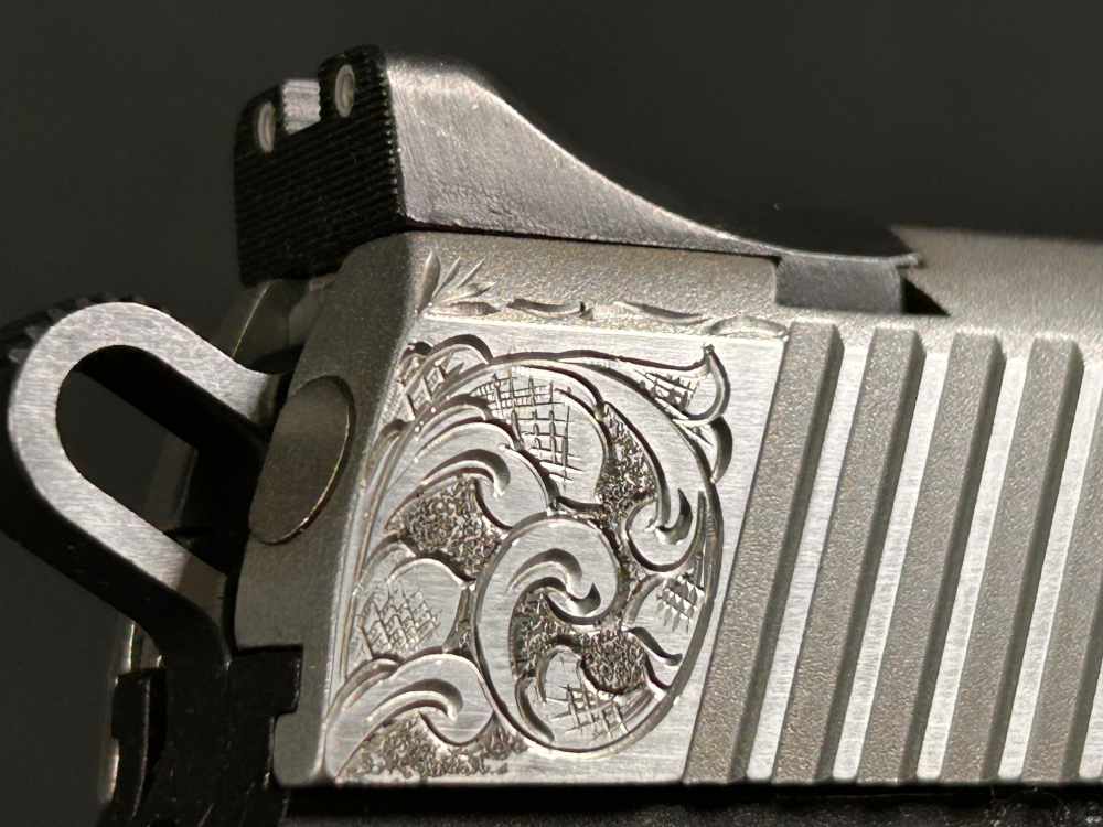 Kimber Stainless II .45ACP Terry Tussey/Jeff Flannery Custom/Engraved -img-12