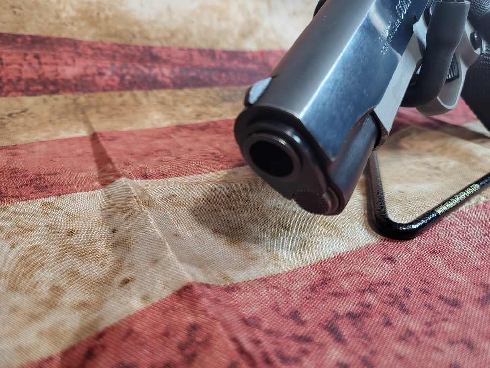 Colt Combat Commander 45 ACP-img-4