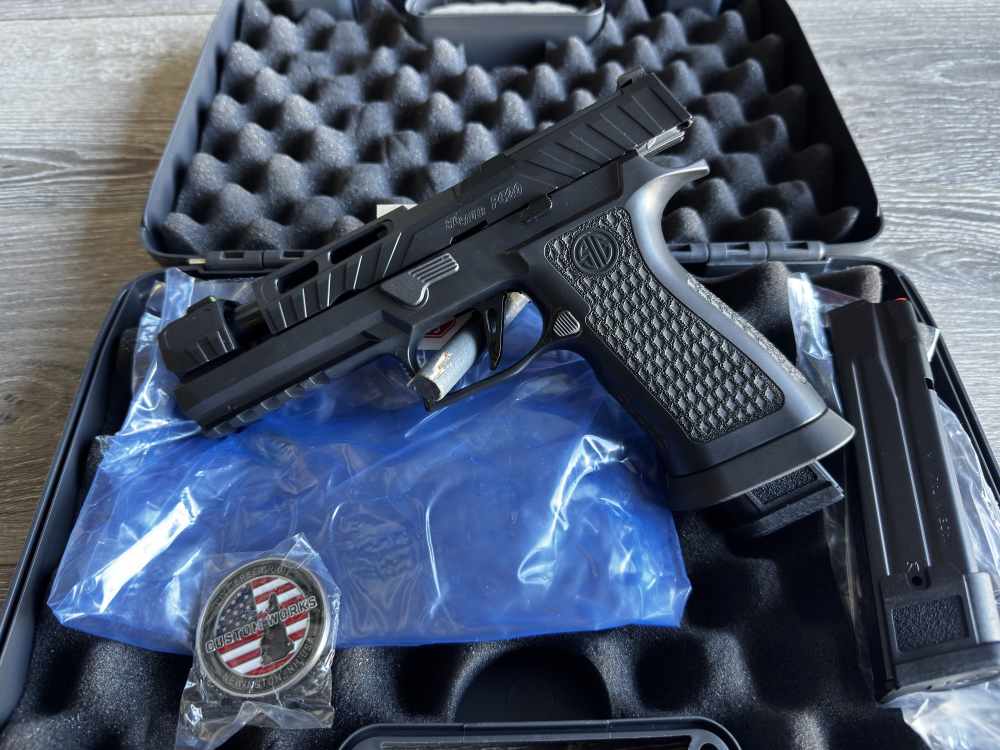 Sig Sauer P320 V004 Spectre Comp 9mm Optic Ready 9mm Magwell-img-1