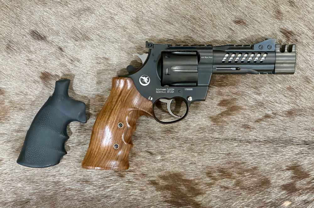KORTH NXR 6-SHOT 44 REM MAG 4" BARREL W/ COMPENSATOR, TURKISH WOOD GRIP-img-3