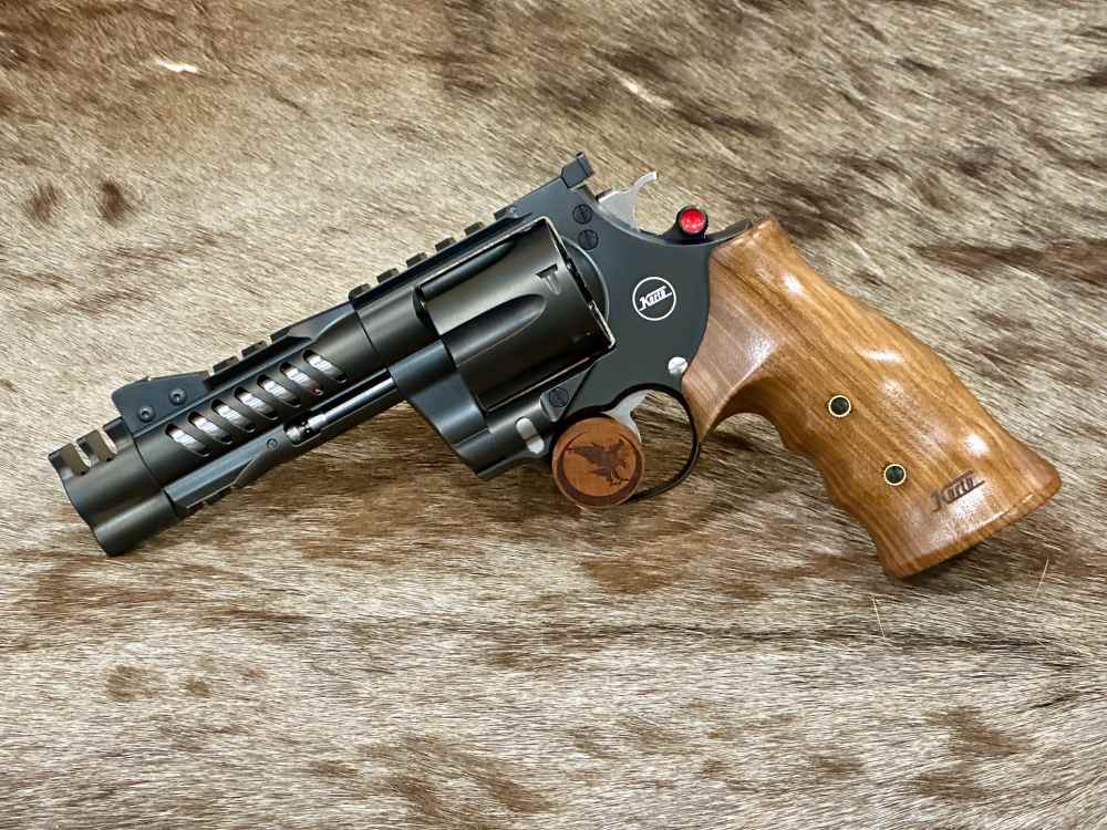 KORTH NXR 6-SHOT 44 REM MAG 4" BARREL W/ COMPENSATOR, TURKISH WOOD GRIP-img-10