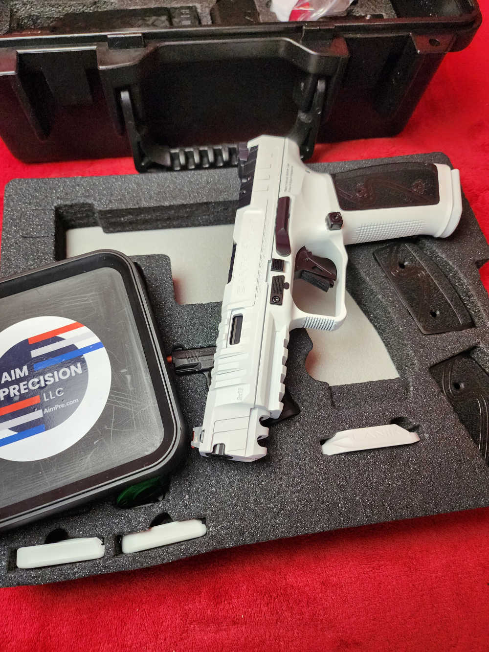 CANIK SFX RIVAL-S 9MM WHITE CERAKOTE STEEL FRAME -img-3