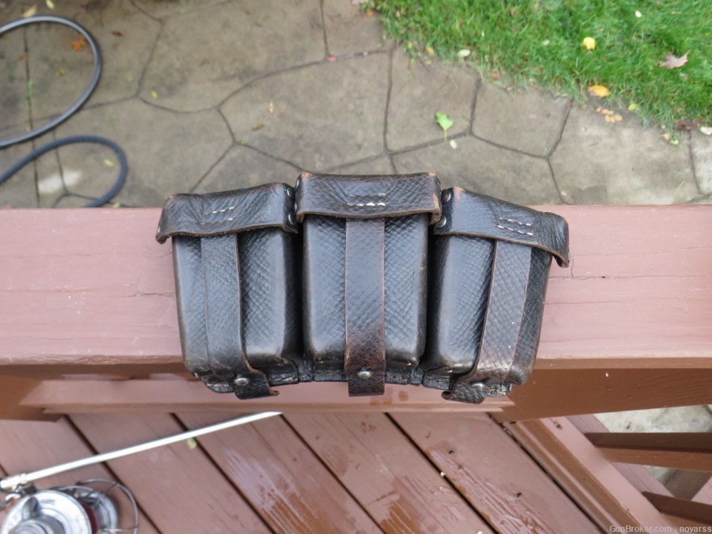 WWII  8mm GERMAN  MAUSER PEBBLED AMMO POUCH LATE WAR-img-0
