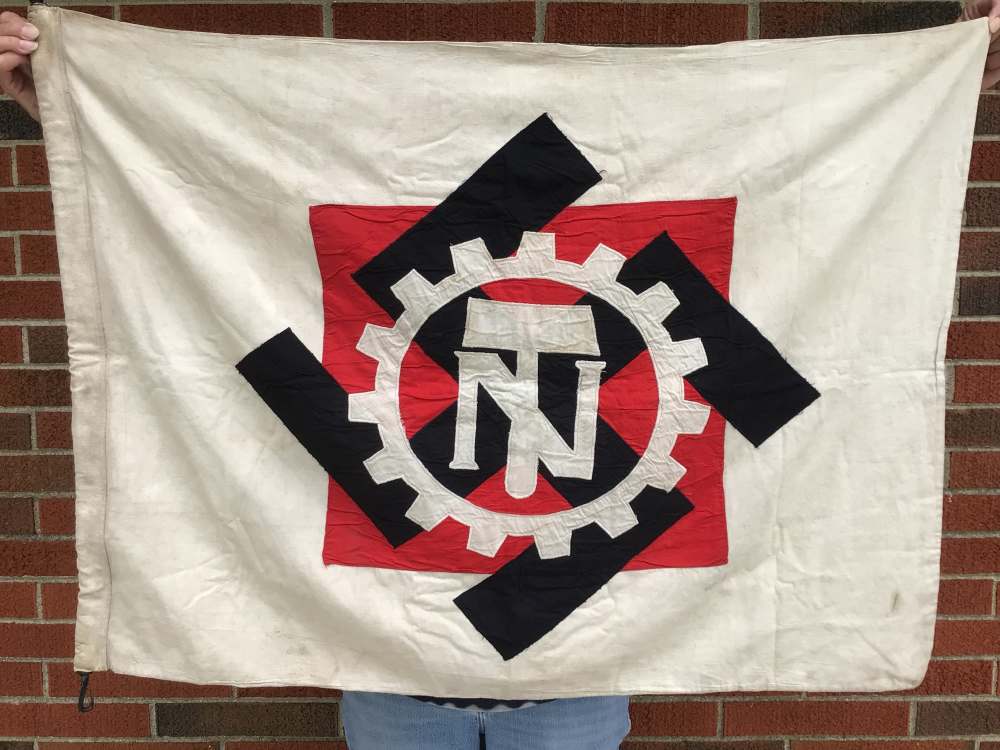 ORIGINAL WWII GERMAN TENO FLAG - MULTI CONSTRUCTION, MARKED LOH-img-9