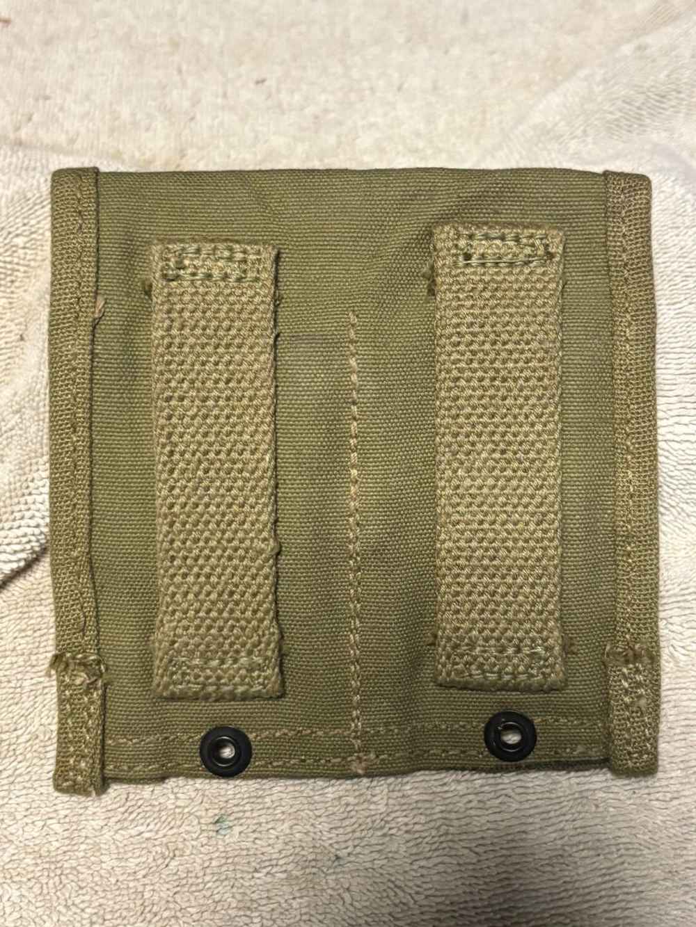USGI M1 Carbine 15 round magazine pouch Pittsburgh Garter Co 1943-img-1