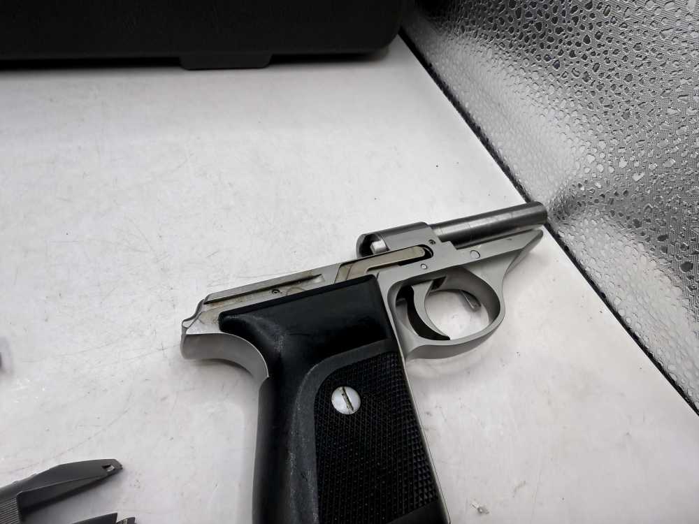 SIG SAUER P230SL .380 ACP 1995 German Case Factory Target Docs 4 mags -img-27
