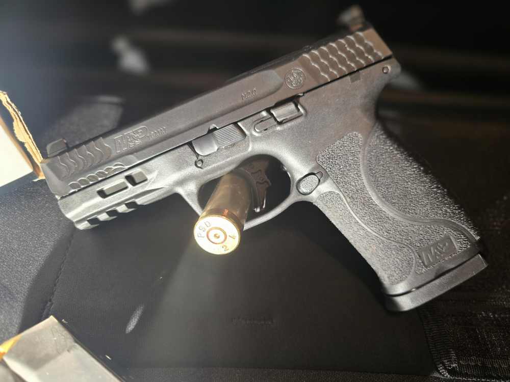 S&W M&P 2.0 10mm Compact, no safety, optic ready, flat face trigger-img-1
