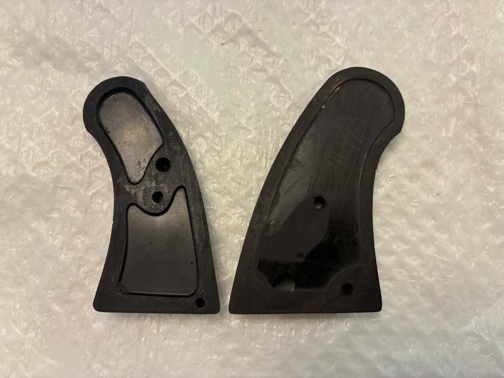 Colt revolver grips-img-1