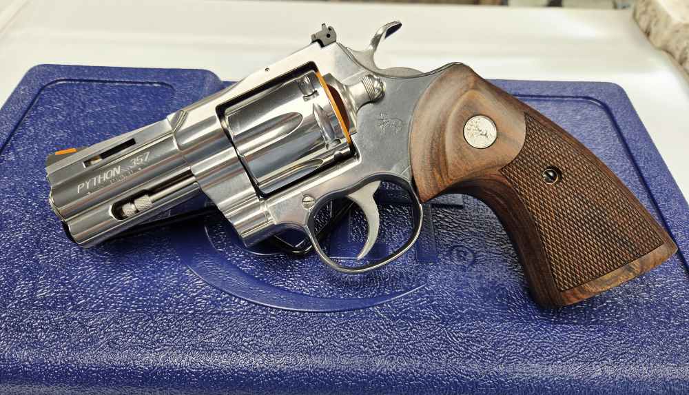 Colt Python SP3WTS .357 Magnum Revolver 3" 6-RD Stainless Walnut Grip-img-2