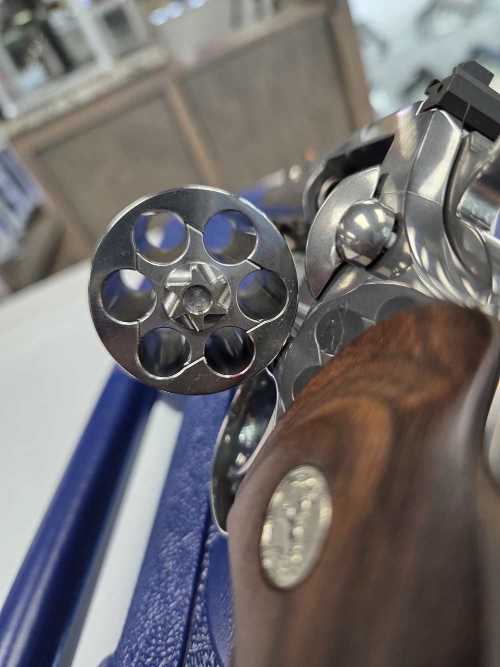 Colt Python SP3WTS .357 Magnum Revolver 3" 6-RD Stainless Walnut Grip-img-10