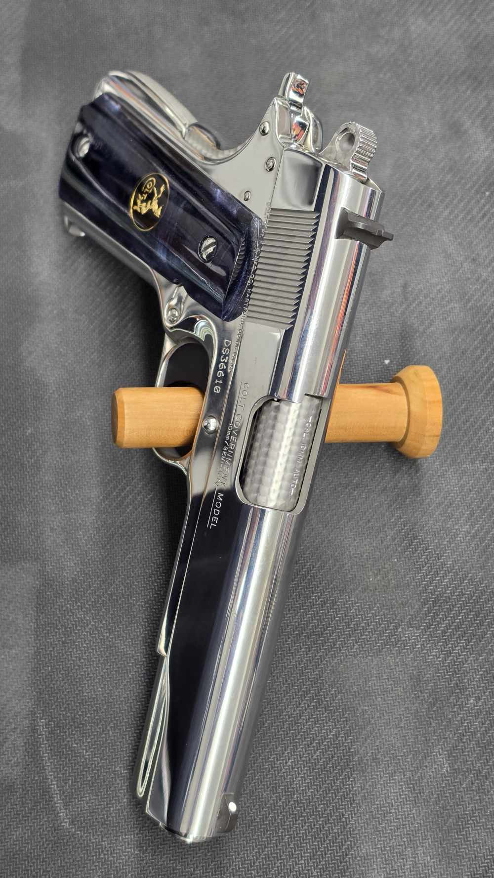 Colt Delta Elite MKIV 5" 10mm Bright Stainless Jeweled W/Case Unfired 2Mags-img-3