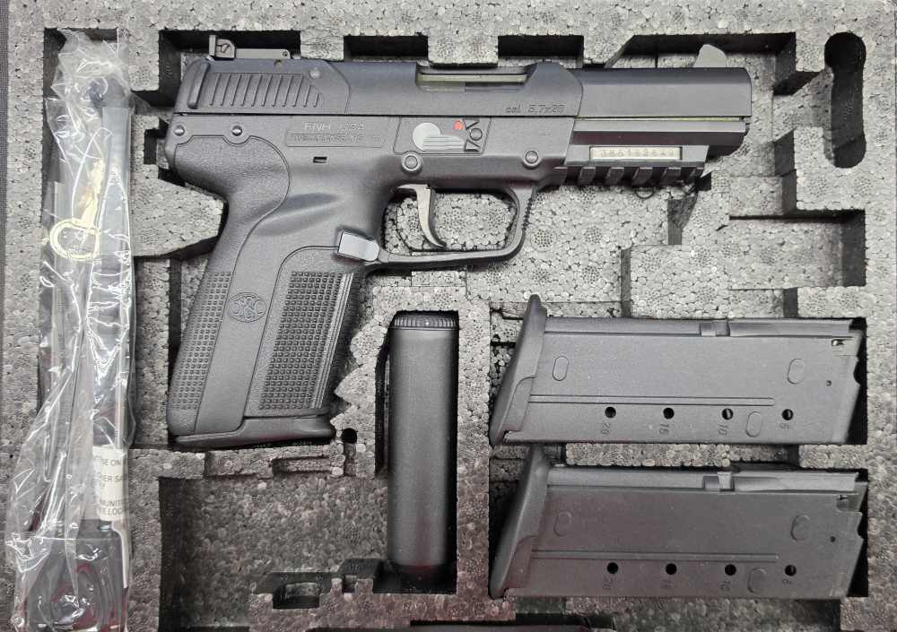 FNH FN Five Seven IOM W/ 3 Mags, Original Case -img-2