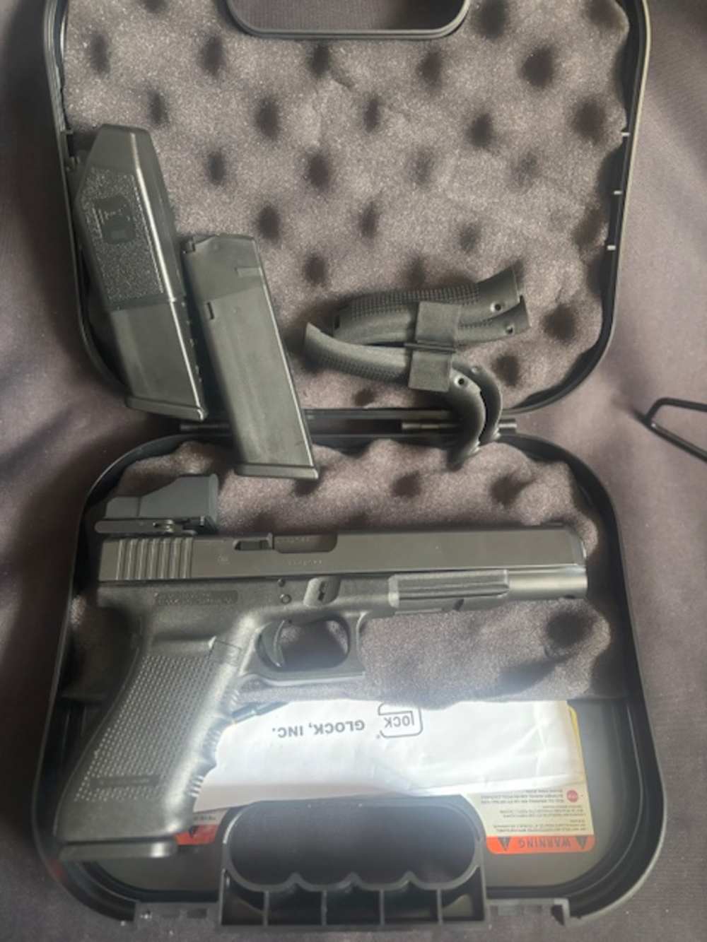 Glock 40 Gen 4 MOS 10mm Meprolight Red Dot and Iron Sights.-img-0